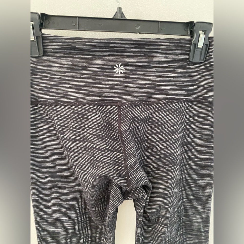 Athleta cozy drifter Charcoal Striped Leggings size S - Picture 5 of 6